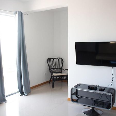 Beautiful And Brand New 2 Bedrooms Apartment/ Magnifico E Novo Apartamento T2 برايا المظهر الخارجي الصورة
