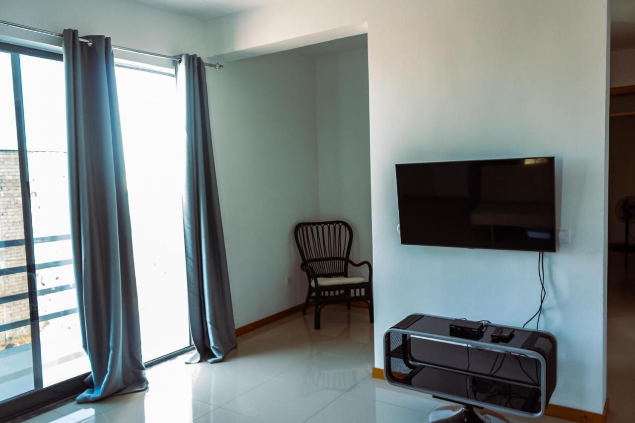 Beautiful And Brand New 2 Bedrooms Apartment/ Magnifico E Novo Apartamento T2 برايا المظهر الخارجي الصورة