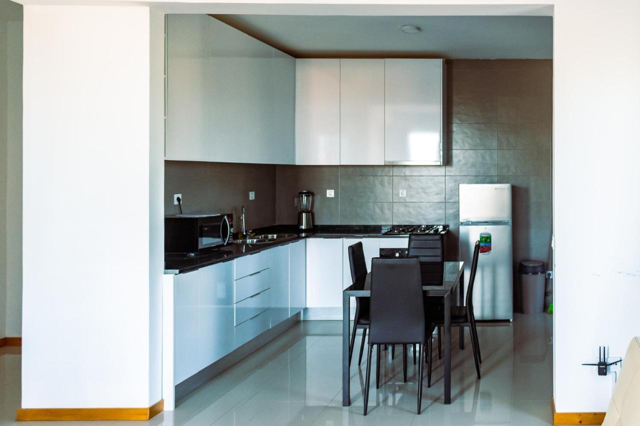 Beautiful And Brand New 2 Bedrooms Apartment/ Magnifico E Novo Apartamento T2 برايا المظهر الخارجي الصورة